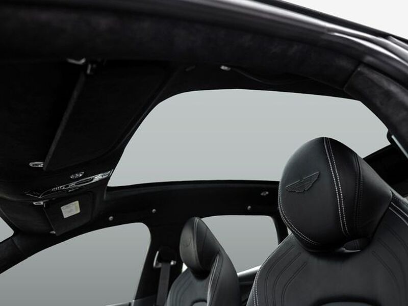 Aston Martin DBX Jet Black Onyx Black