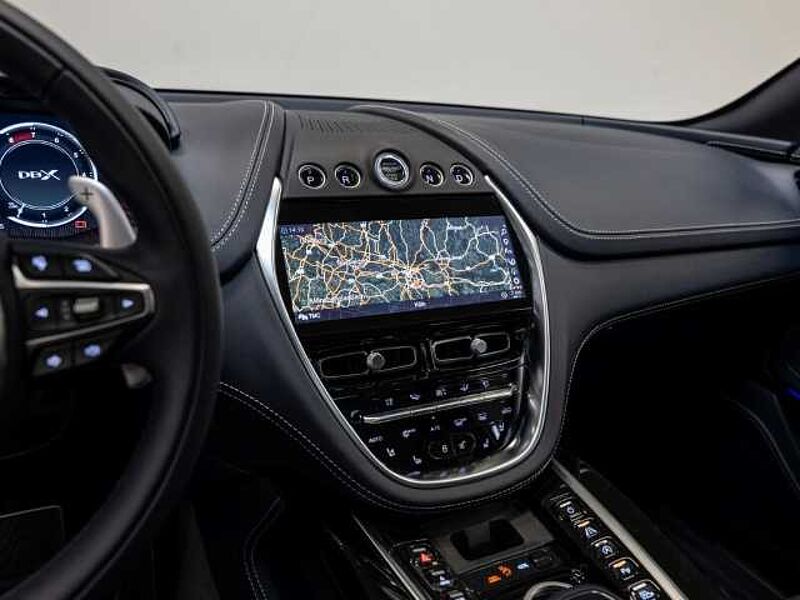 Aston Martin DBX Concours Blue Dark Knight