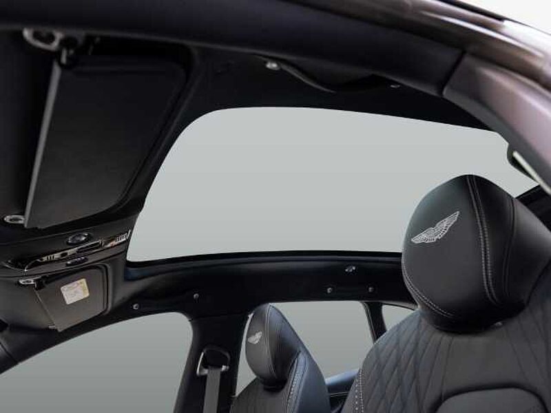 Aston Martin DBX Concours Blue Dark Knight