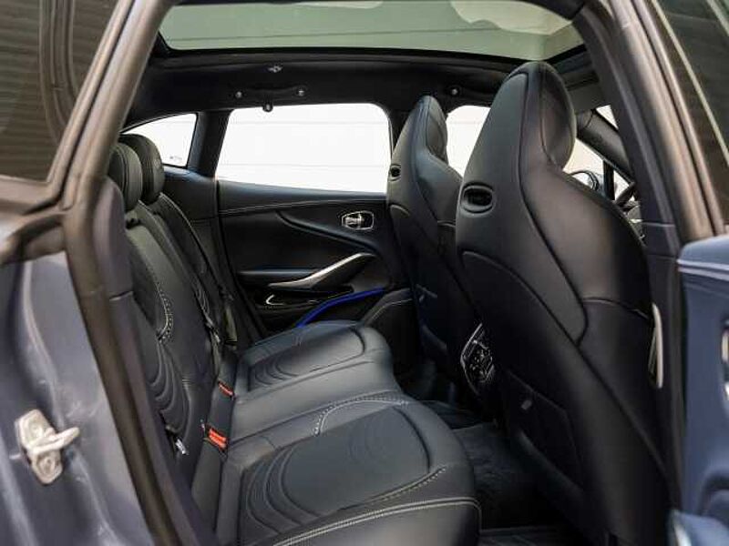 Aston Martin DBX Concours Blue Dark Knight