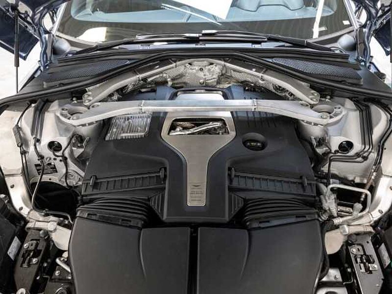 Aston Martin DBX Concours Blue Dark Knight