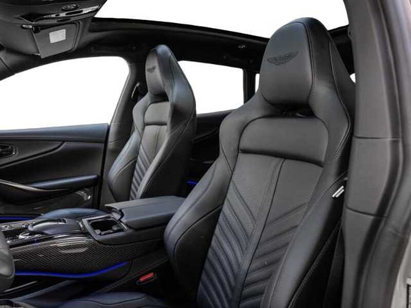 Aston Martin DBX 707 Apex Grey Onyx Black
