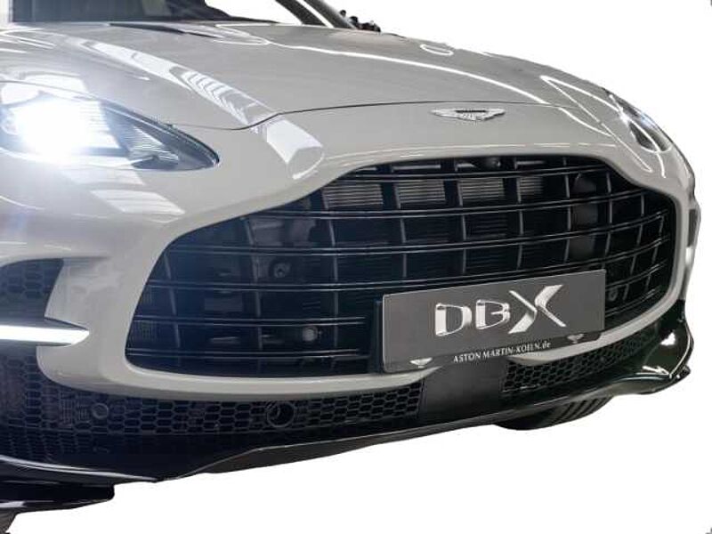 Aston Martin DBX 707 Apex Grey Onyx Black