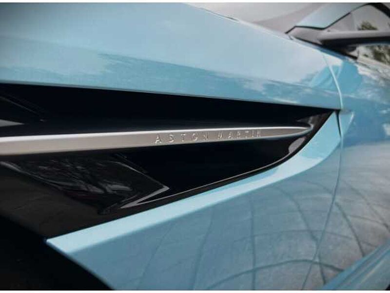 Aston Martin DB12 Volante Carribean Blue Pearl Carbonbremse